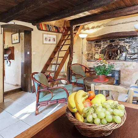 Fairytale Holdiay Home In Saint-Cirq-Madelon With Private Terrace And Pool Ferienhaus *