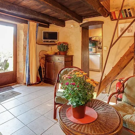 Fairytale Holdiay Home In Saint-Cirq-Madelon With Private Terrace And Pool Ferienhaus Milhac